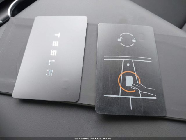 2026 TESLA MODEL Y 7SAYGDEE9TF408550 Photo 10