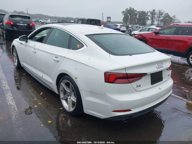 Продаж на аукціоні авто 2019 Audi A5 45 Premium, vin: WAUENCF57KA070780, номер лоту: 43427896