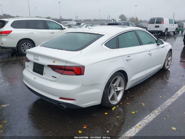 Продаж на аукціоні авто 2019 Audi A5 45 Premium, vin: WAUENCF57KA070780, номер лоту: 43427896