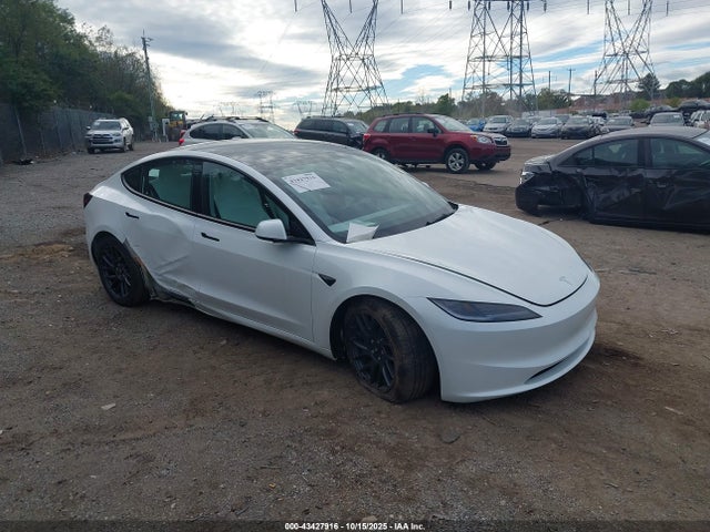 2025 TESLA MODEL 3 5YJ3E1EA4SF026451 Photo 0