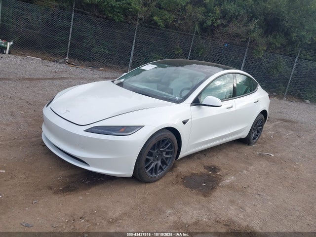 2025 TESLA MODEL 3 5YJ3E1EA4SF026451 Photo 1
