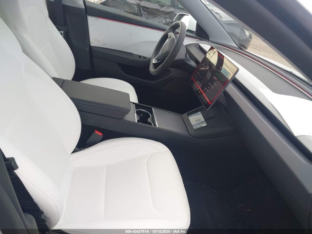 2025 TESLA MODEL 3 5YJ3E1EA4SF026451 Photo 4