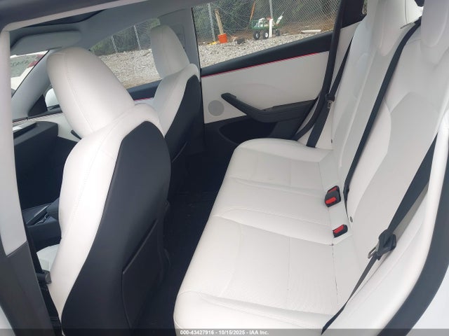 2025 TESLA MODEL 3 5YJ3E1EA4SF026451 Photo 7
