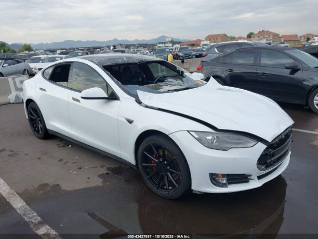 2015 TESLA MODEL S 5YJSA1E12FF106618