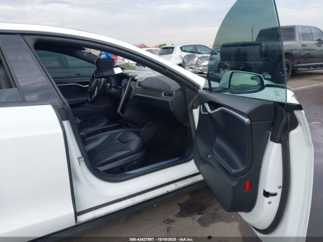 2015 TESLA MODEL S 5YJSA1E12FF106618 Photo 4