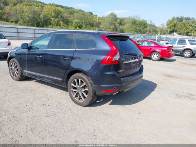 2016 VOLVO XC60 YV4902RK2G2839103 Photo 2