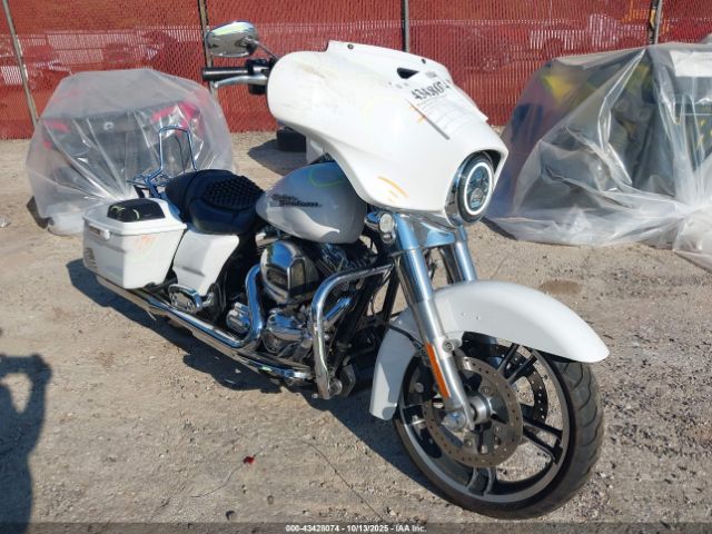 2016 HARLEY-DAVIDSON FLHX 1HD1KBM19GB630173