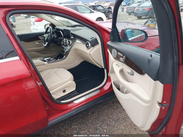 2017 MERCEDES-BENZ GLC 300 WDC0G4KB8HF230129 Photo 4