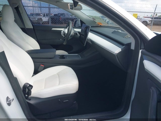 2023 TESLA MODEL Y 7SAYGDEE3PA159519 Photo 4