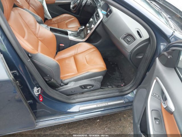 2015 VOLVO S60 YV126MFK2F2351345 Photo 4