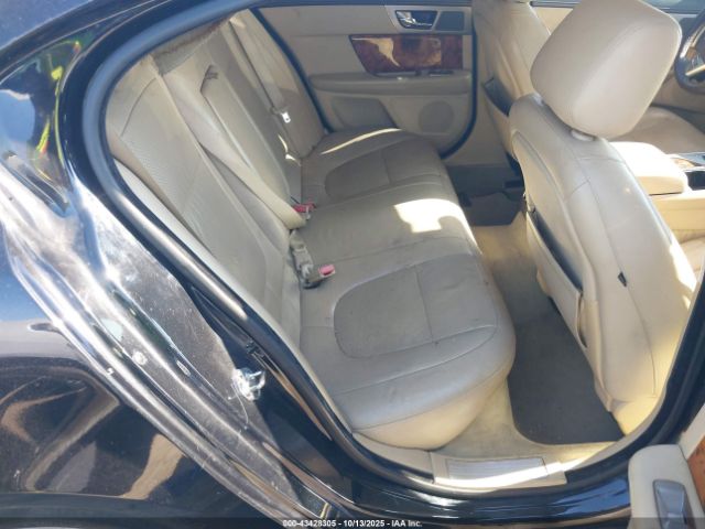2010 JAGUAR XF SAJWA0GB8ALR64958 Photo 7