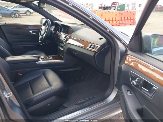 2014 MERCEDES-BENZ E 350 WDDHF8JB2EA822354 Photo 4
