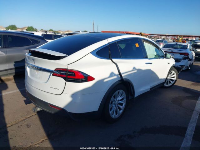 2019 TESLA MODEL X 5YJXCBE29KF180207 Photo 3