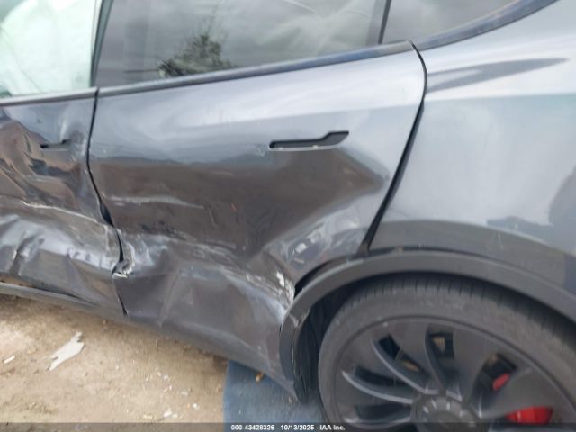 2022 TESLA MODEL Y 7SAYGDEFXNF495516 Photo 5