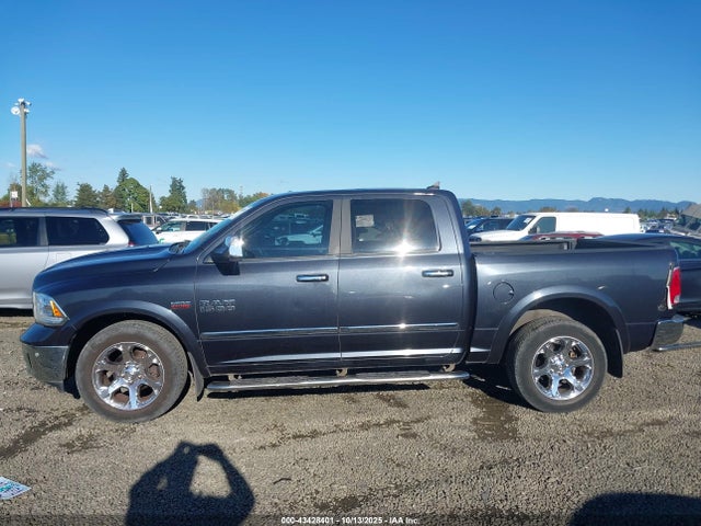 2018 Ram 1500 Laramie  4x4 5'7 Box მანქანა იყიდება აუქციონზე, vin: 1C6RR7NT6JS116373, აუქციონის ნომერი: 43428401