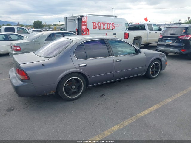 1997 NISSAN MAXIMA JN1CA21D0VT202773 Photo 3