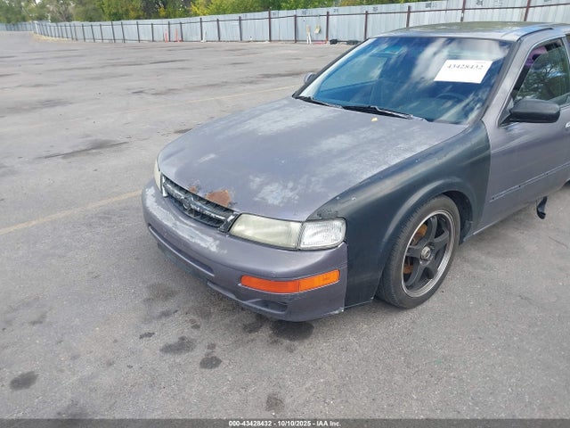 1997 NISSAN MAXIMA JN1CA21D0VT202773 Photo 5