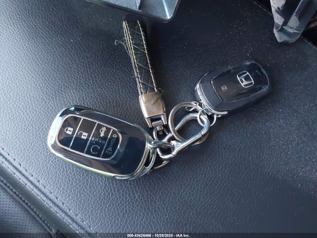 Продажа на аукционе авто 2024 Honda Pilot Elite, vin: 5FNYG1H82RB032008, номер лота: 43428466