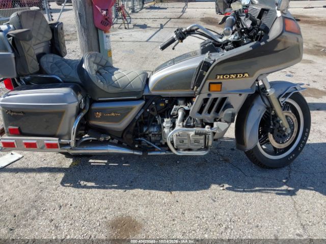 1982 HONDA GL1100 1HFSC0225CA221340 Photo 7