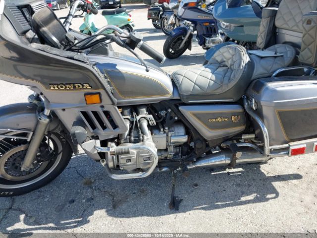 1982 HONDA GL1100 1HFSC0225CA221340 Photo 8