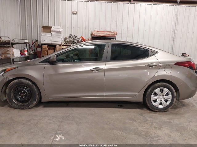 Hyundai ELANTRA SE 2016 5NPDH4AE3GH692280 Image 14