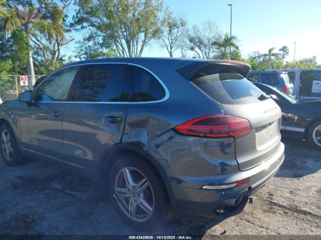2017 PORSCHE CAYENNE WP1AB2A2XHLA53162 Photo 5