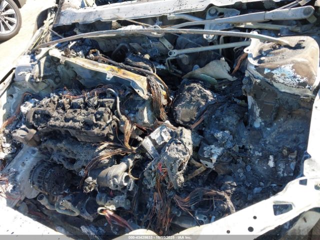 2016 VOLVO S60 YV126MFK3G2404930 Photo 9