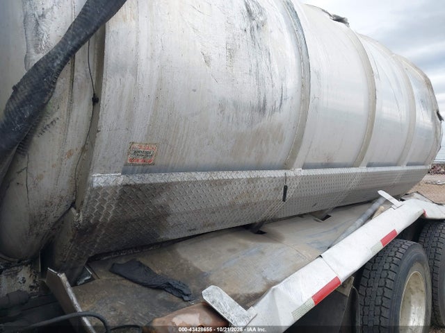 1999 Kenworth Construction T800 მანქანა იყიდება აუქციონზე, vin: 1NKDXUEX0XJ827302, აუქციონის ნომერი: 43428655