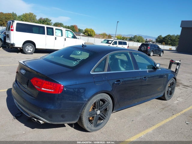 2010 AUDI S4 WAUBGAFLXAA072442 Photo 3