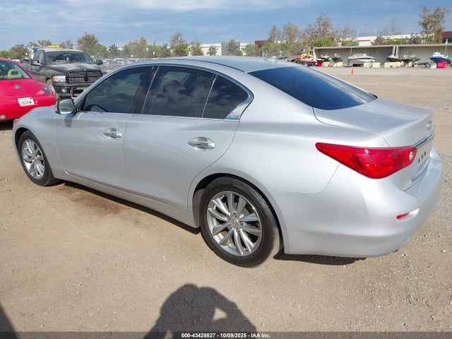 Infiniti 2015 2015 JN1BV7AP6FM337243 Image 3