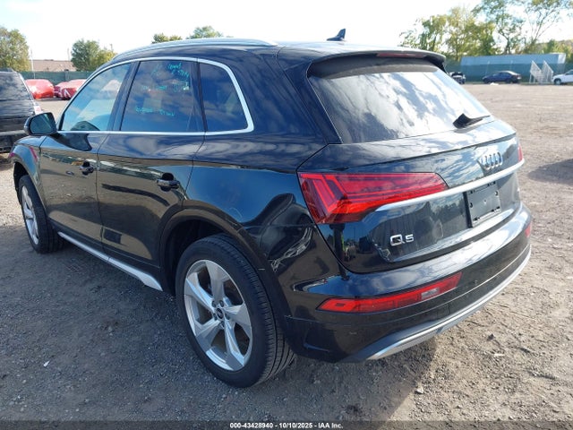 2021 AUDI Q5 WA1BAAFY8M2137507 Photo 2