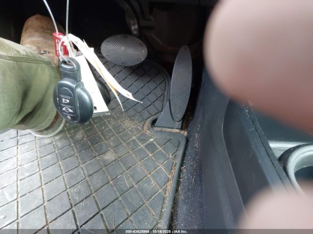 2017 MINI COUNTRYMAN WMZYT5C30H3B66772 Photo 10