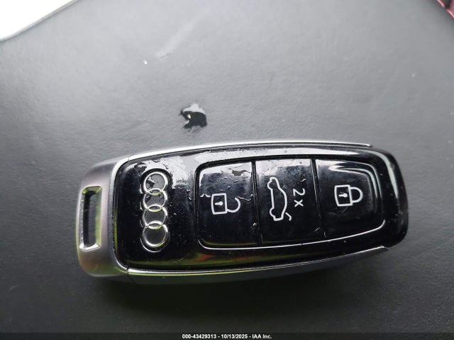 2022 AUDI RS 6 AVANT WUA1CBF21NN900936 Photo 10