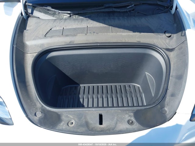 2023 TESLA MODEL Y 7SAYGDEE7PA084565 Photo 9