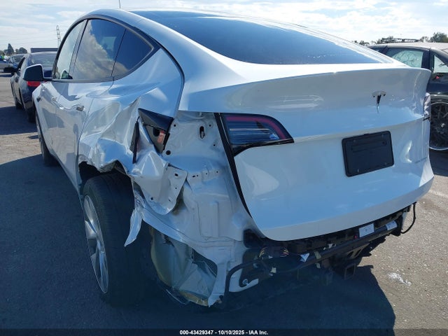 2023 TESLA MODEL Y 7SAYGDEE7PA084565 Photo 5