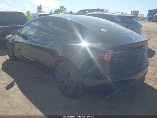 2024 TESLA MODEL 3 5YJ3E1EAXRF718076 Photo 2