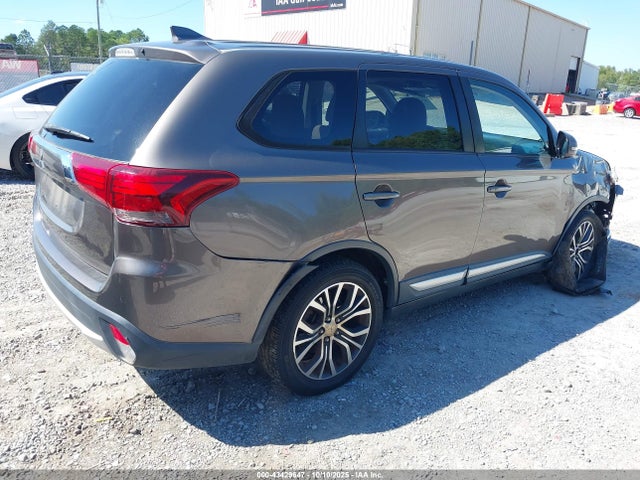 2017 MITSUBISHI OUTLANDER JA4AD3A37HZ038345 Photo 3
