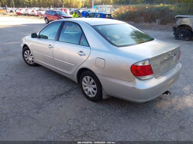 2005 TOYOTA CAMRY 4T1BE32K55U969766 Photo 2