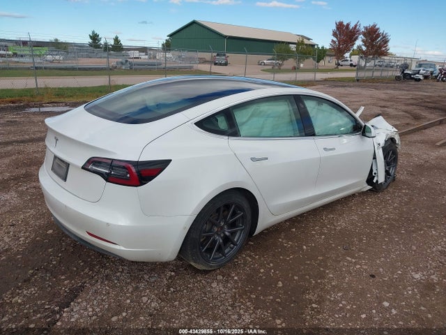2019 TESLA MODEL 3 5YJ3E1EA5KF464573 Photo 3