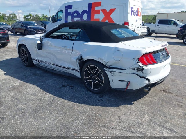 2020 FORD MUSTANG 1FATP8UH9L5147874 Photo 2