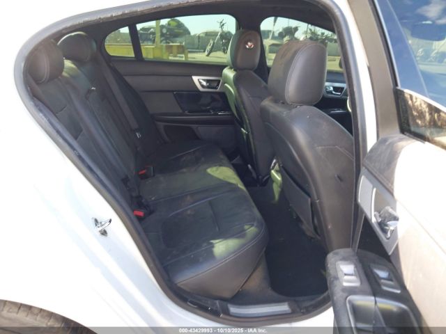 2015 JAGUAR XF SAJWA0F70F8U62534 Photo 7