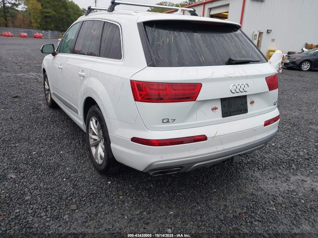2018 AUDI Q7 WA1LAAF76JD013893 Photo 2