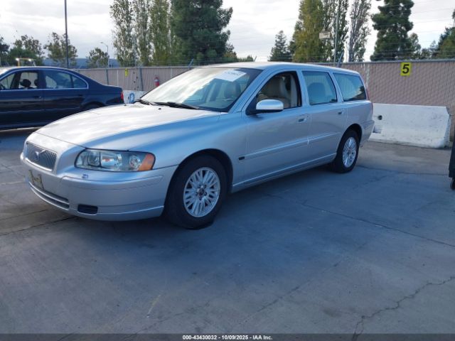 2005 VOLVO V70 YV1SW640152496226 Photo 1