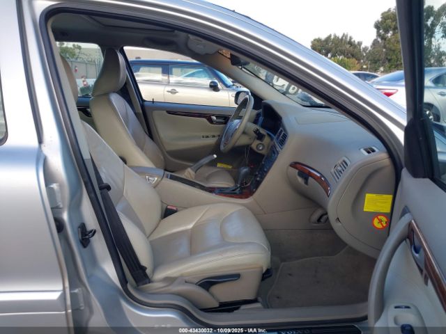 2005 VOLVO V70 YV1SW640152496226 Photo 4