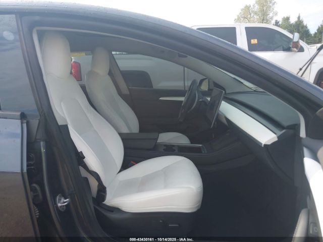 2022 TESLA MODEL 3 5YJ3E1EB2NF359910 Photo 4