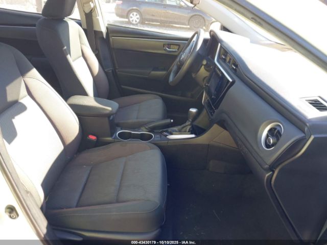 2019 TOYOTA COROLLA 5YFBURHE5KP939431 Photo 4