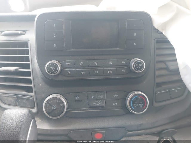 Продажа на аукционе авто 2021 Ford Transit-350 Cutaway, vin: 1FDBF6P82MKA40950, номер лота: 43430339