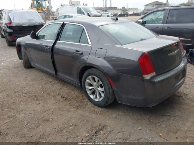 2015 CHRYSLER 300 2C3CCAAG6FH779502 Photo 2