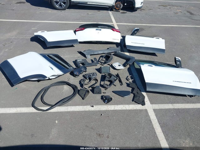 2017 Jeep Cherokee Limited Fwd მანქანა იყიდება აუქციონზე, vin: 1C4PJLDB7HW516731, აუქციონის ნომერი: 43430374