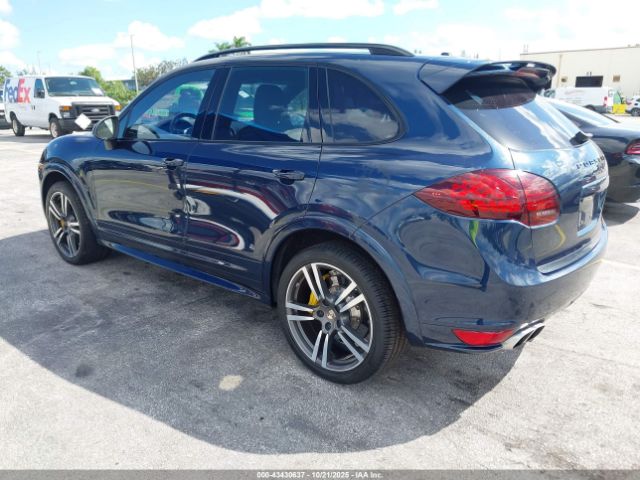 2012 PORSCHE CAYENNE WP1AC2A2XCLA84045 Photo 2